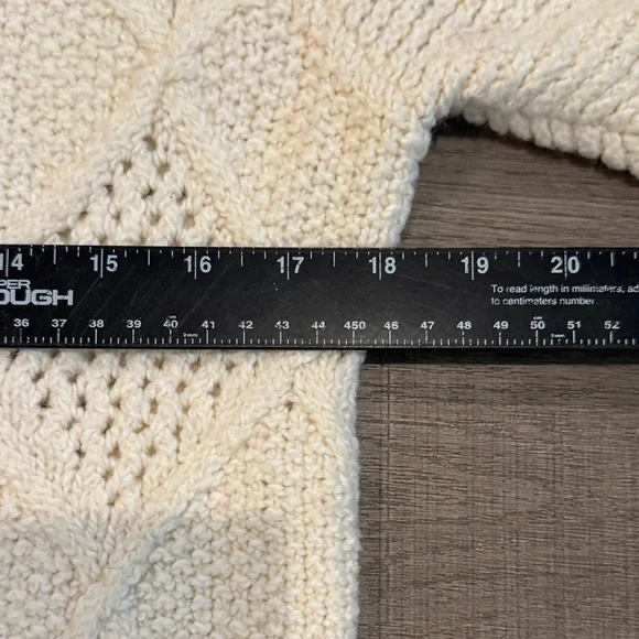 American Eagle Outfitters Cream Open-Knit Diamond Crewneck Sweater - Picture 8 of 9